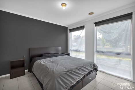 Property photo of 1 Darvel Court Endeavour Hills VIC 3802