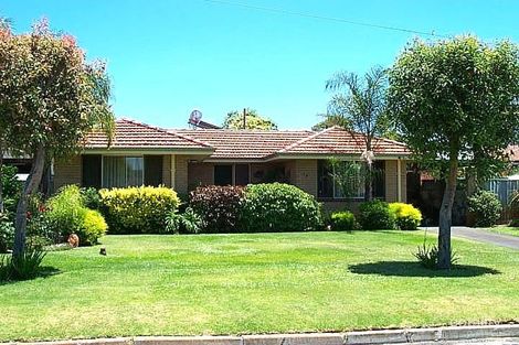 Property photo of 38 Holmwood Way Embleton WA 6062