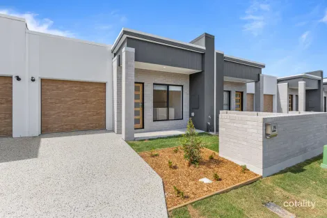 19 Creek Pde, Morayfield, QLD 4506