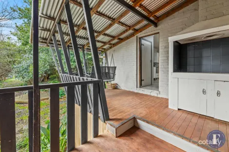 Property photo of 18 King Street Wallendbeen NSW 2588