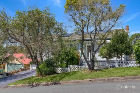 11 Crystal Cres, Wyong, NSW 2259