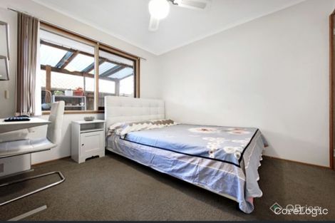 Property photo of 1/2-18 Bourke Road Oakleigh South VIC 3167