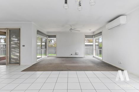 Property photo of 25 Bateman Close Derrimut VIC 3026