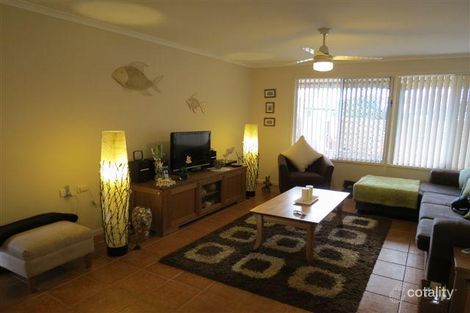 18 Wuruma St, Scarness, QLD 4655