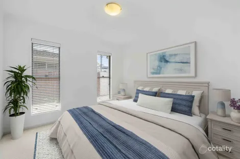 Property photo of 166 Monaco Street Broadbeach Waters QLD 4218