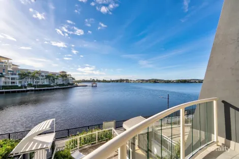 Property photo of 41 Watts Drive Varsity Lakes QLD 4227
