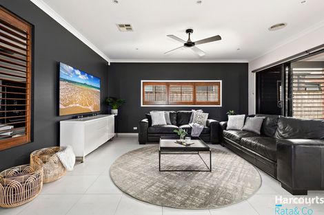 Property photo of 15 Lucindale Road Wollert VIC 3750