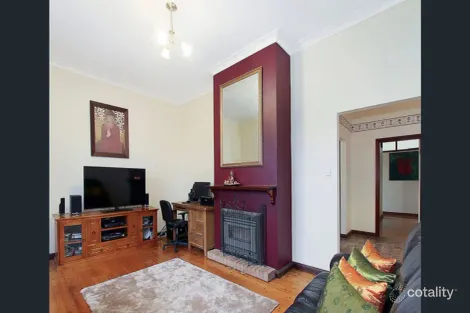 Property photo of 82 Burke Road Ferntree Gully VIC 3156