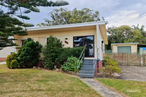 Property photo of 63 Albatross Road Berkeley Vale NSW 2261
