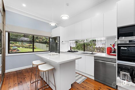 Property photo of 6 Sea View Road Wollongong NSW 2500
