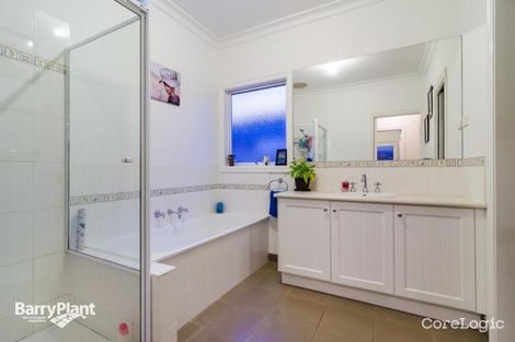 Property photo of 21 Emily Crescent Point Cook VIC 3030