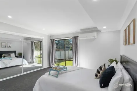 Property photo of 15 Bambil Crescent Dapto NSW 2530