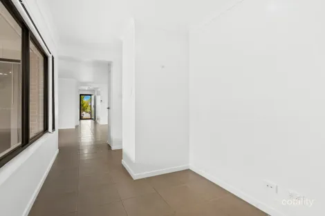 Property photo of 52 Ellabay Crescent Redland Bay QLD 4165