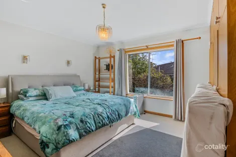 Property photo of 2/9 Capri Drive Sandy Bay TAS 7005