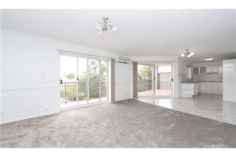 5/16 Nicklin St, Coorparoo, QLD 4151