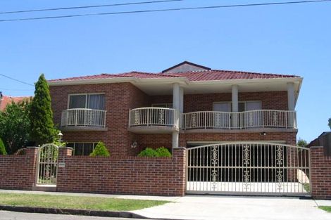 2a Undine St, Russell Lea, NSW 2046