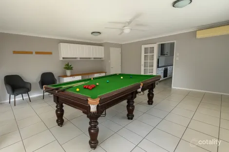 Property photo of 10 Dampier Crescent Forest Lake QLD 4078