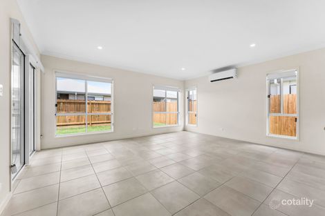 Property photo of 9 Howe Circuit Logan Reserve QLD 4133