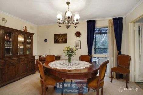 Property photo of 1 Roycroft Close Glen Waverley VIC 3150