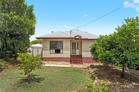 8 Bell St, Greenmount, QLD 4359
