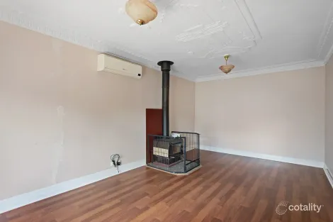 Property photo of 8 Bell Street Greenmount QLD 4359