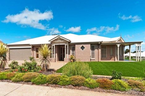 Property photo of 2 Saba Court Middle Ridge QLD 4350