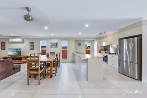 Property photo of 3 Corrimandle Grove Cannonvale QLD 4802