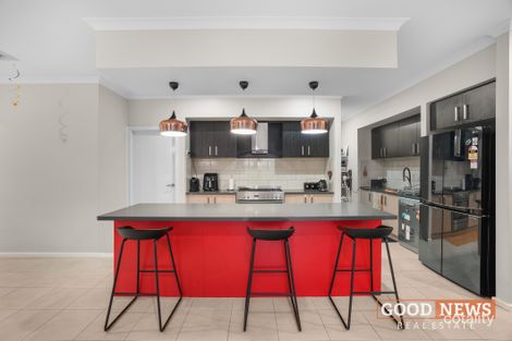 Property photo of 14 Heartlands Boulevard Tarneit VIC 3029