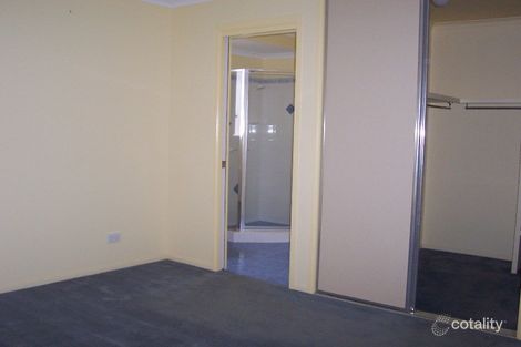 17 Wivenhoe Cl, Clinton, QLD 4680