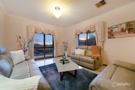 Property photo of 8 Thompson Circuit Evanston Park SA 5116