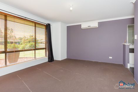 Property photo of 31 Lyrebird Loop Seville Grove WA 6112