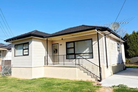 840 The Horsley Dr, Smithfield, NSW 2164