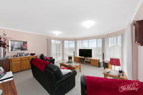 Property photo of 21 Kallara Crescent Narre Warren VIC 3805