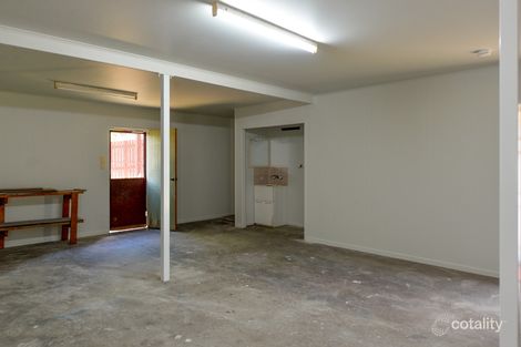 Property photo of 36 Flounder Crescent Toolooa QLD 4680