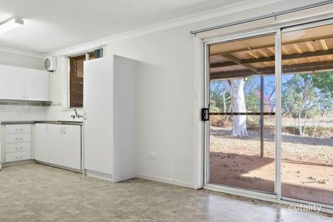 Property photo of 10 Fremantle Crescent Dampier WA 6713