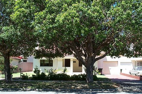 18 Linden Gdns, Floreat, WA 6014