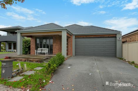Property photo of 14 Ashford Drive Pakenham VIC 3810