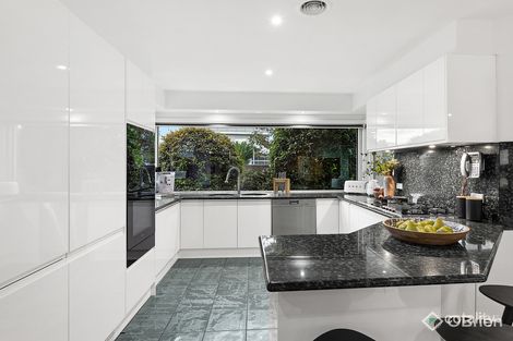 Property photo of 2 Castlewellan Boulevard Hillside VIC 3037