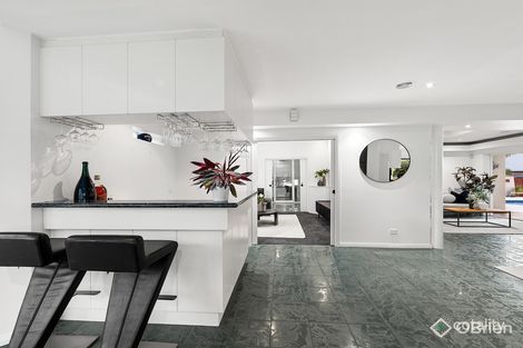 Property photo of 2 Castlewellan Boulevard Hillside VIC 3037