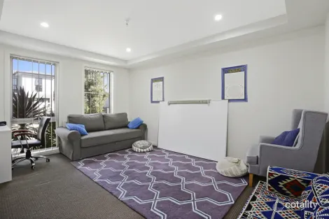 Property photo of 11 Hotham Road Minto NSW 2566