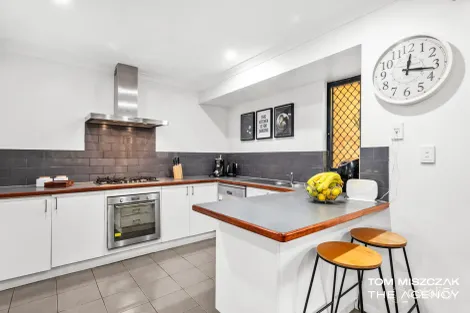Property photo of 2/14 Stephen Street Queens Park WA 6107