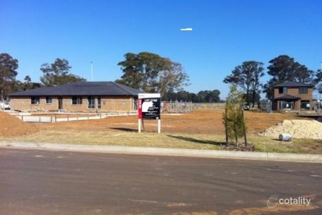 16 Corrigan St, Ropes Crossing, NSW 2760