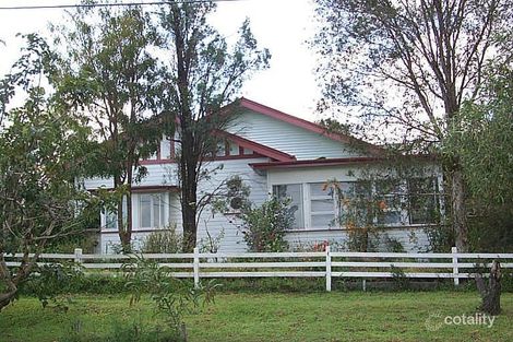 11 Goldsbrough Rd, Taringa, QLD 4068