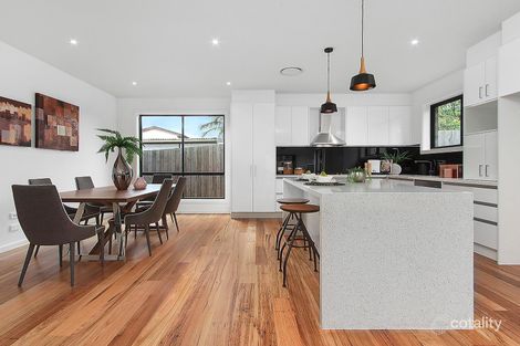 Property photo of 2/24 Illuka Crescent Mount Waverley VIC 3149