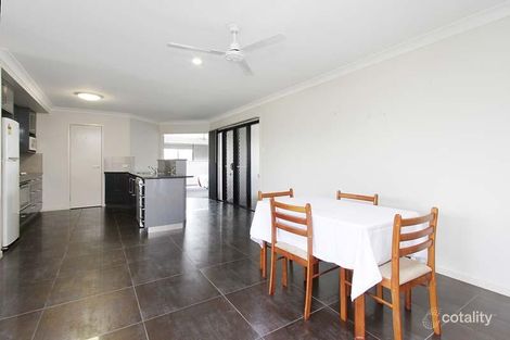 Property photo of 21 Firefly Crescent Ooralea QLD 4740