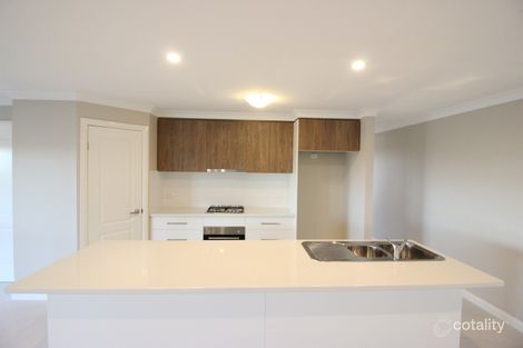 Property photo of 25 Maitland Drive Estella NSW 2650