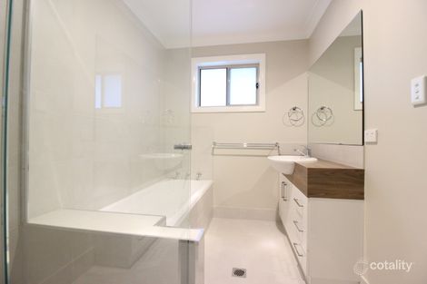 Property photo of 25 Maitland Drive Estella NSW 2650