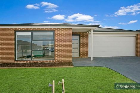 17 Timble Way, Clyde North, VIC 3978