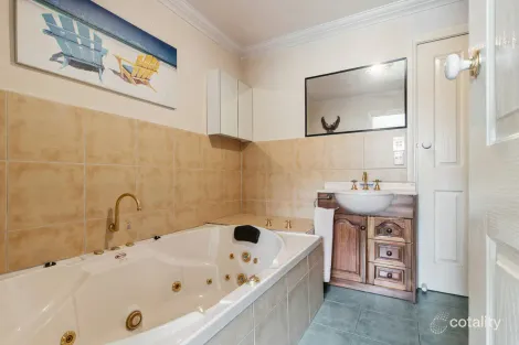 Property photo of 1 Jacana Drive Carrum Downs VIC 3201