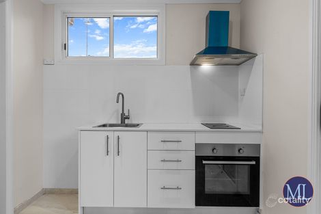 Property photo of 18 Doulton Drive Cherrybrook NSW 2126